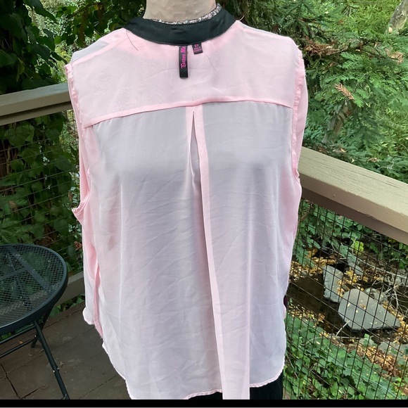 Pink sheer blouse sequins collar black trim valentine’s Day barbiecore spring 2X - Picture 8 of 9